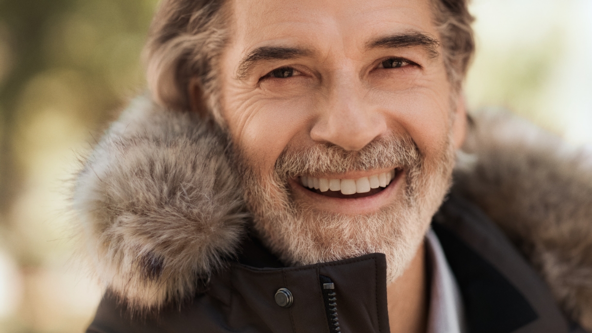 Jak ubierać się warstwowo zimą? Poradnik dla mężczyzn