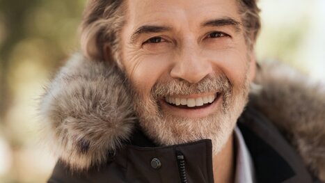 Jak ubierać się warstwowo zimą? Poradnik dla mężczyzn