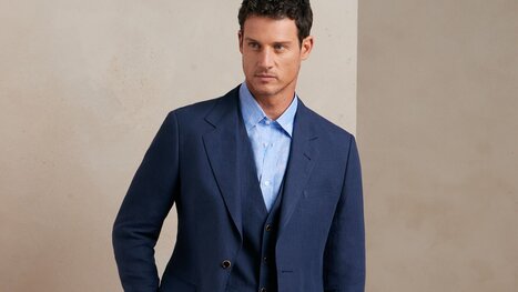 Jaka kamizelka do granatowego garnituru? Najlepsze kolory i eleganckie połączenia