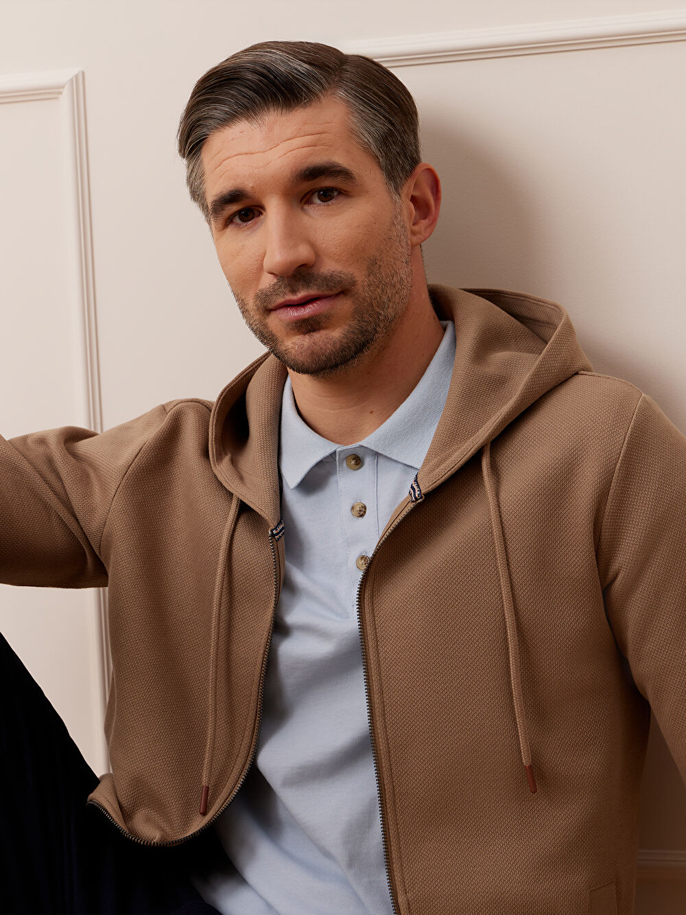 BEŻOWA BLUZA BIRGHAAM - 7