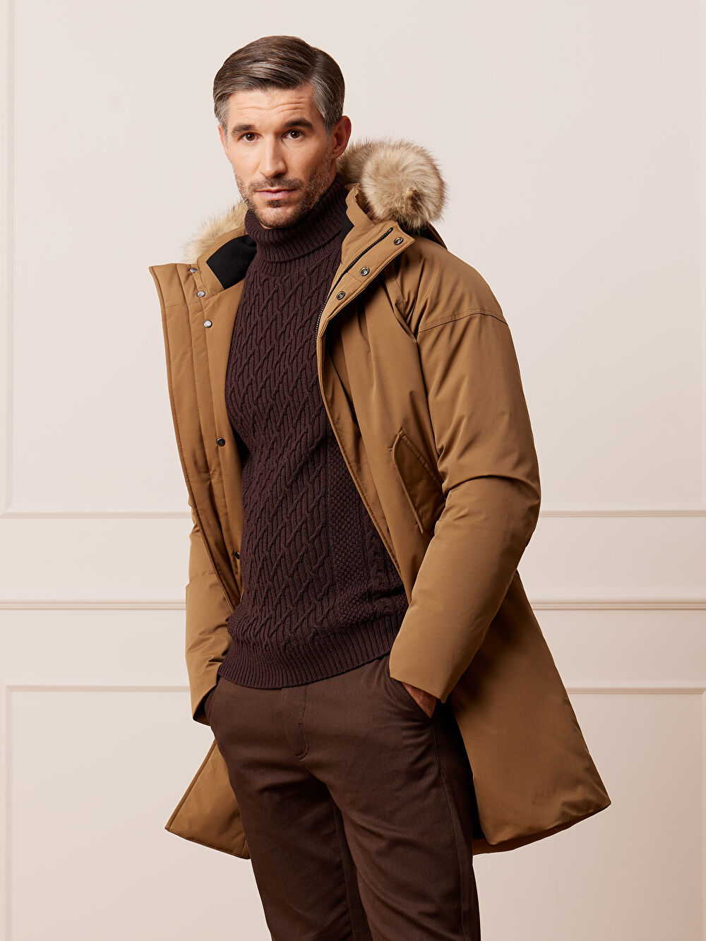 BEŻOWA KURTKA SKELTON - 7