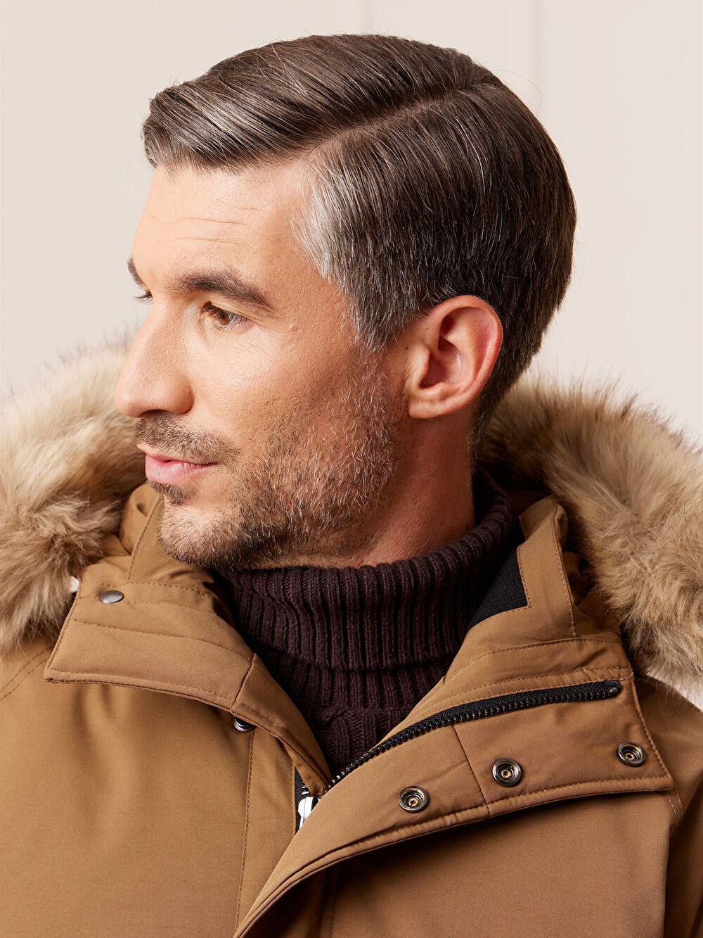 BEŻOWA KURTKA SKELTON - 5