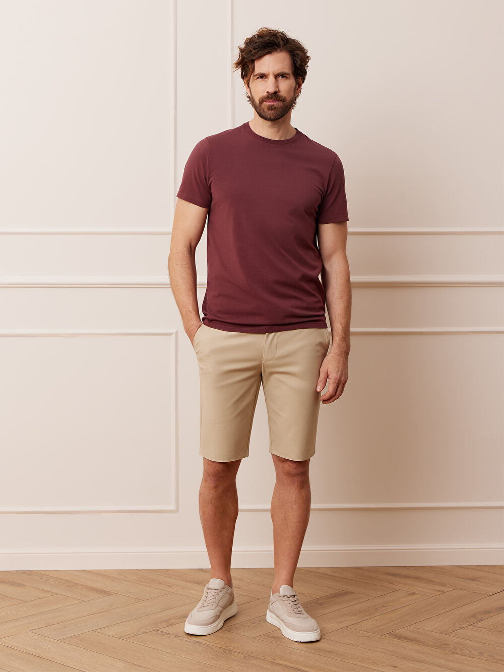 BEŻOWE SZORTY KADIS