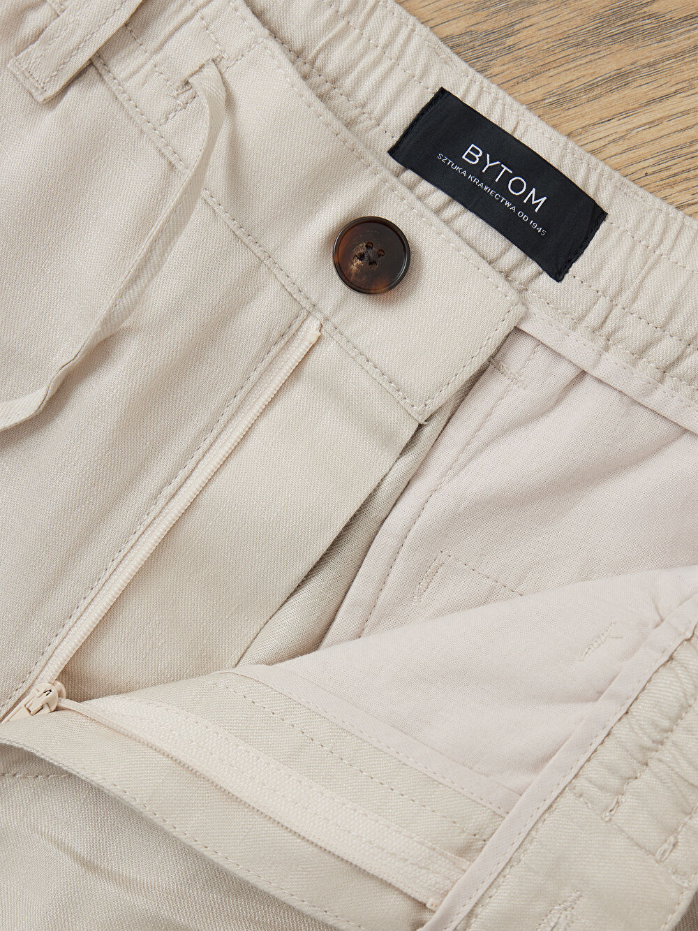 BEŻOWE SZORTY CROYDON - 8