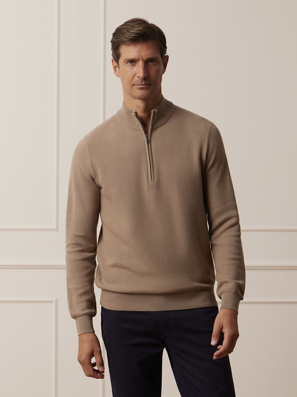 BEŻOWY SWETER MOSTYN - 4