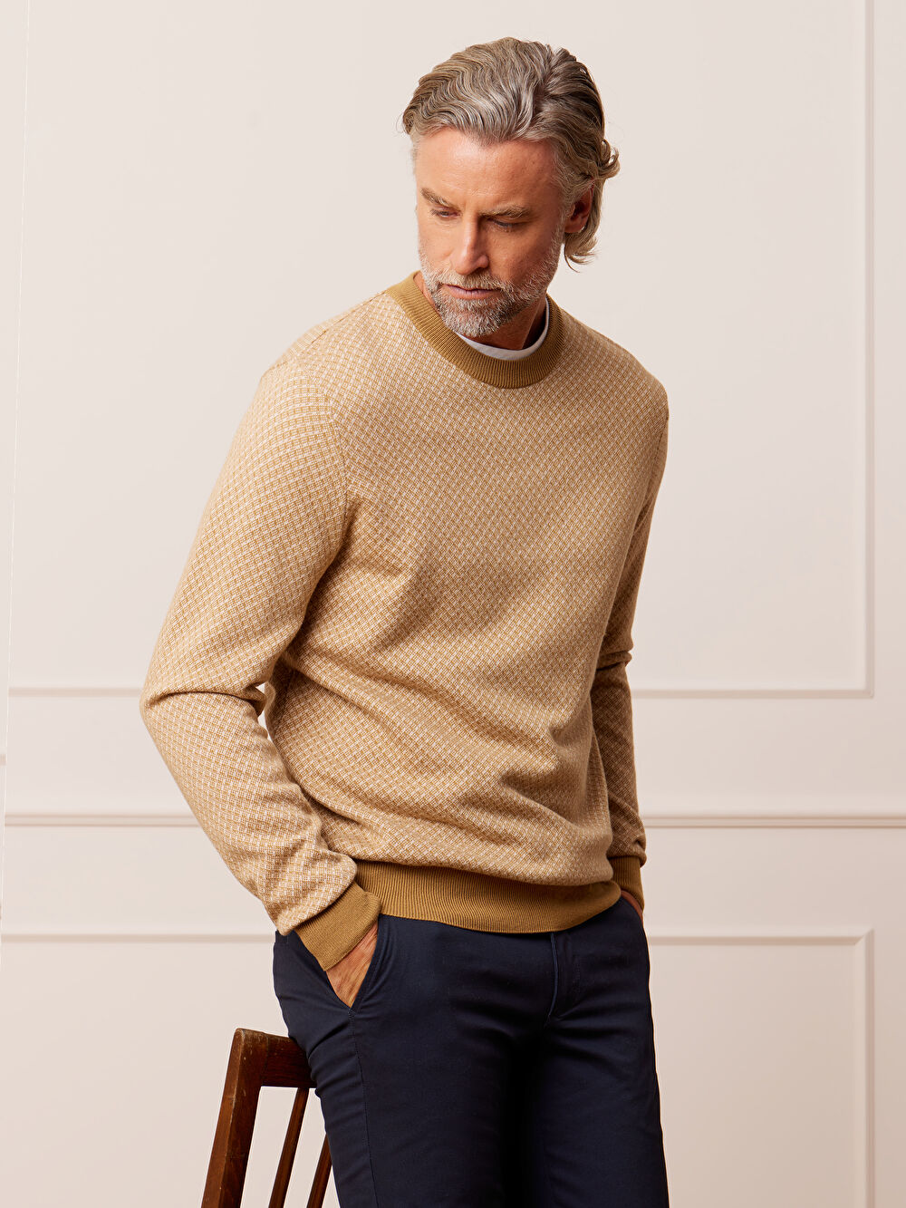 BEŻOWY SWETER KIRKBECK