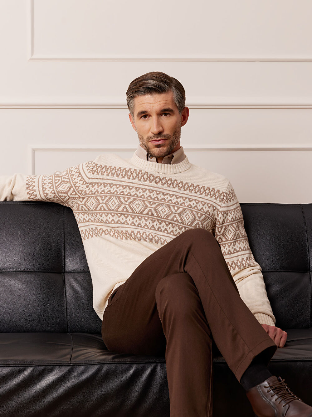 BEŻOWY SWETER GIENMORE - 6