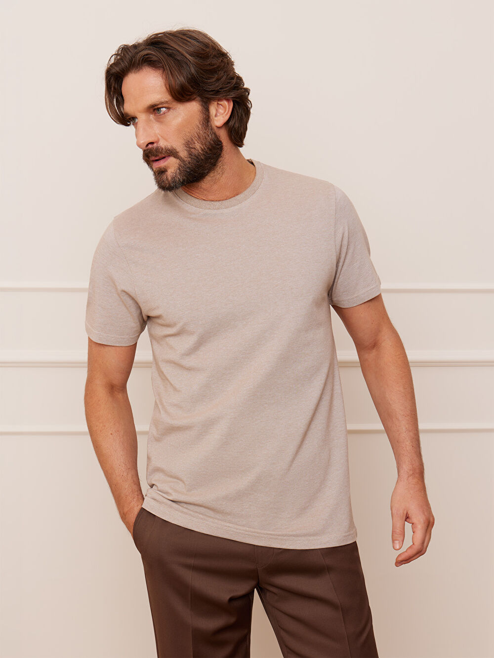 BEŻOWY T-SHIRT CAPERTON