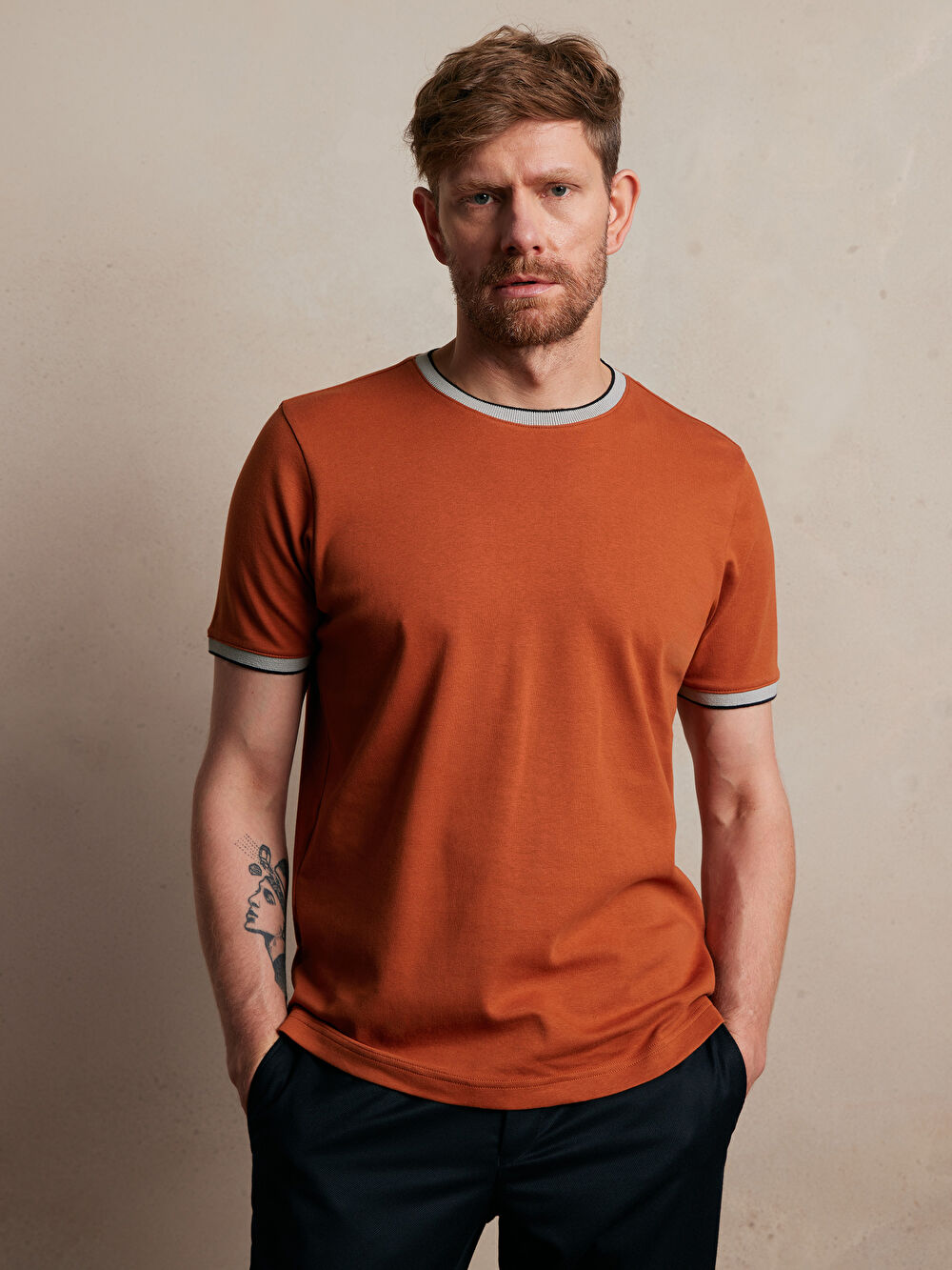 BAWEŁNIANY T-SHIRT WELLS