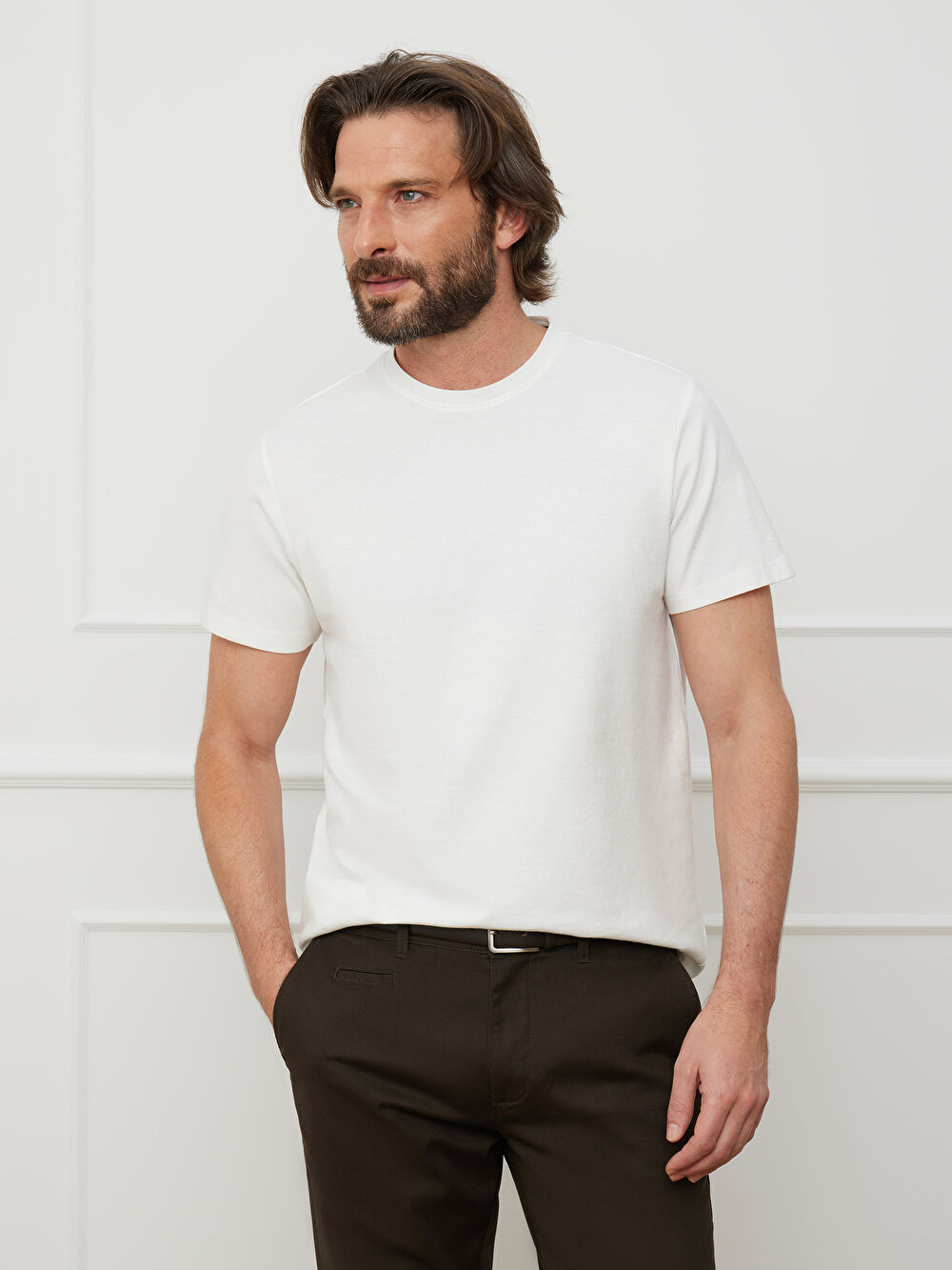 BIAŁY T-SHIRT LYDDEN