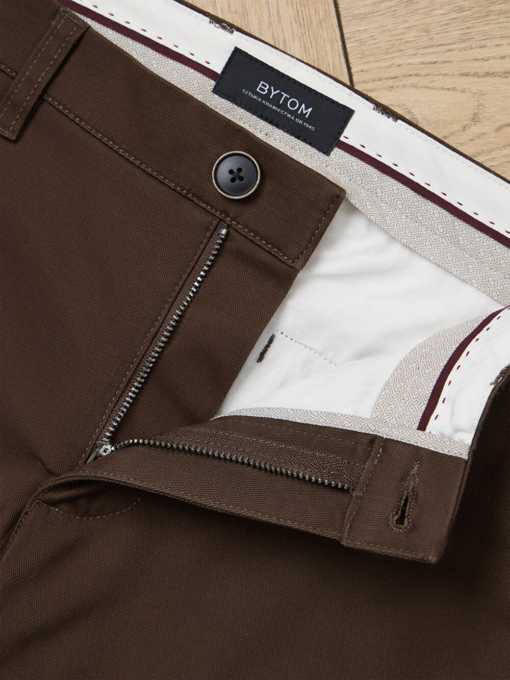 BRĄZOWE SPODNIE AWILIN - 6