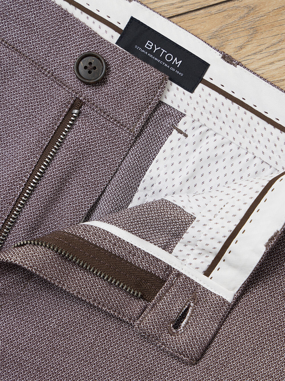 BRĄZOWE SPODNIE BENACRE - 6