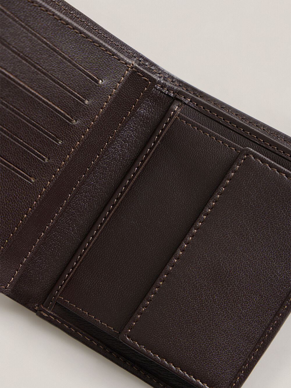 BRĄZOWY PORTFEL CREWE - 2