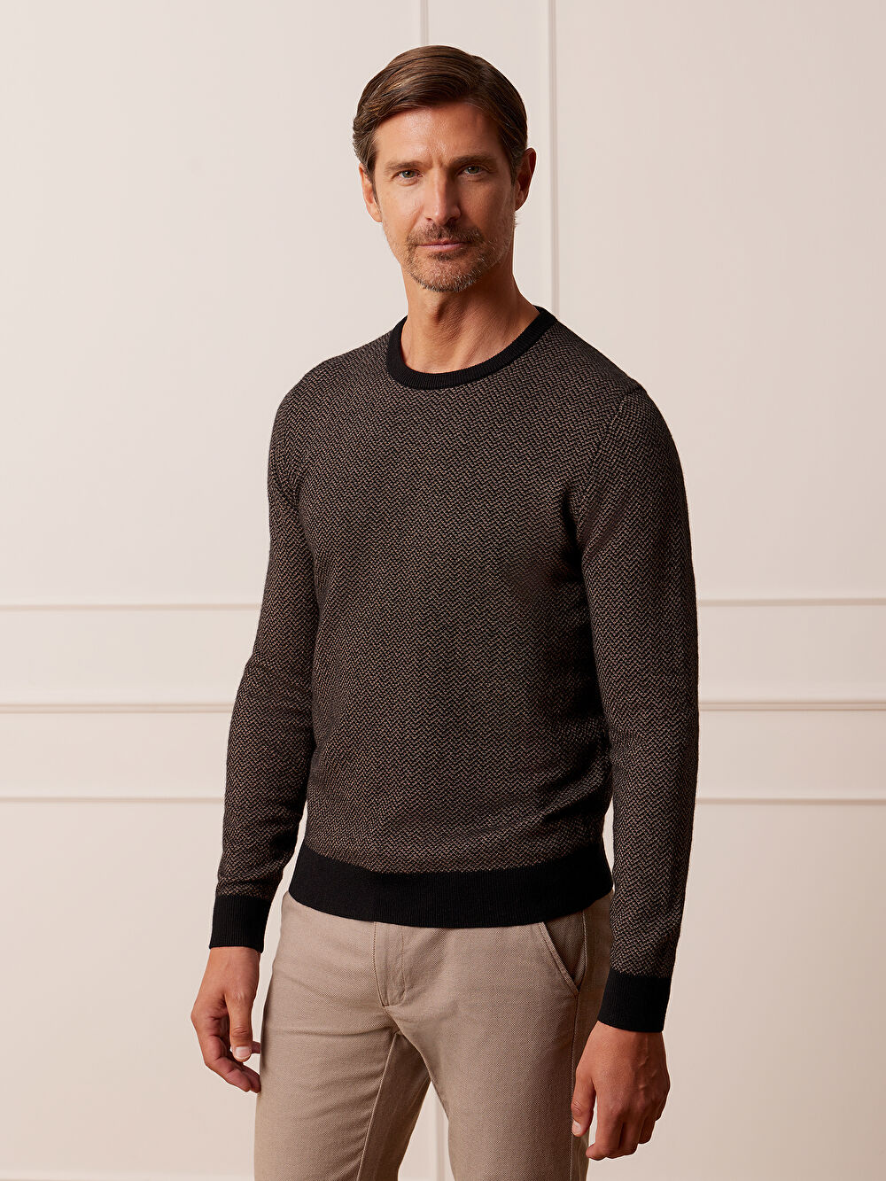 BRĄZOWY SWETER ROWSLEY