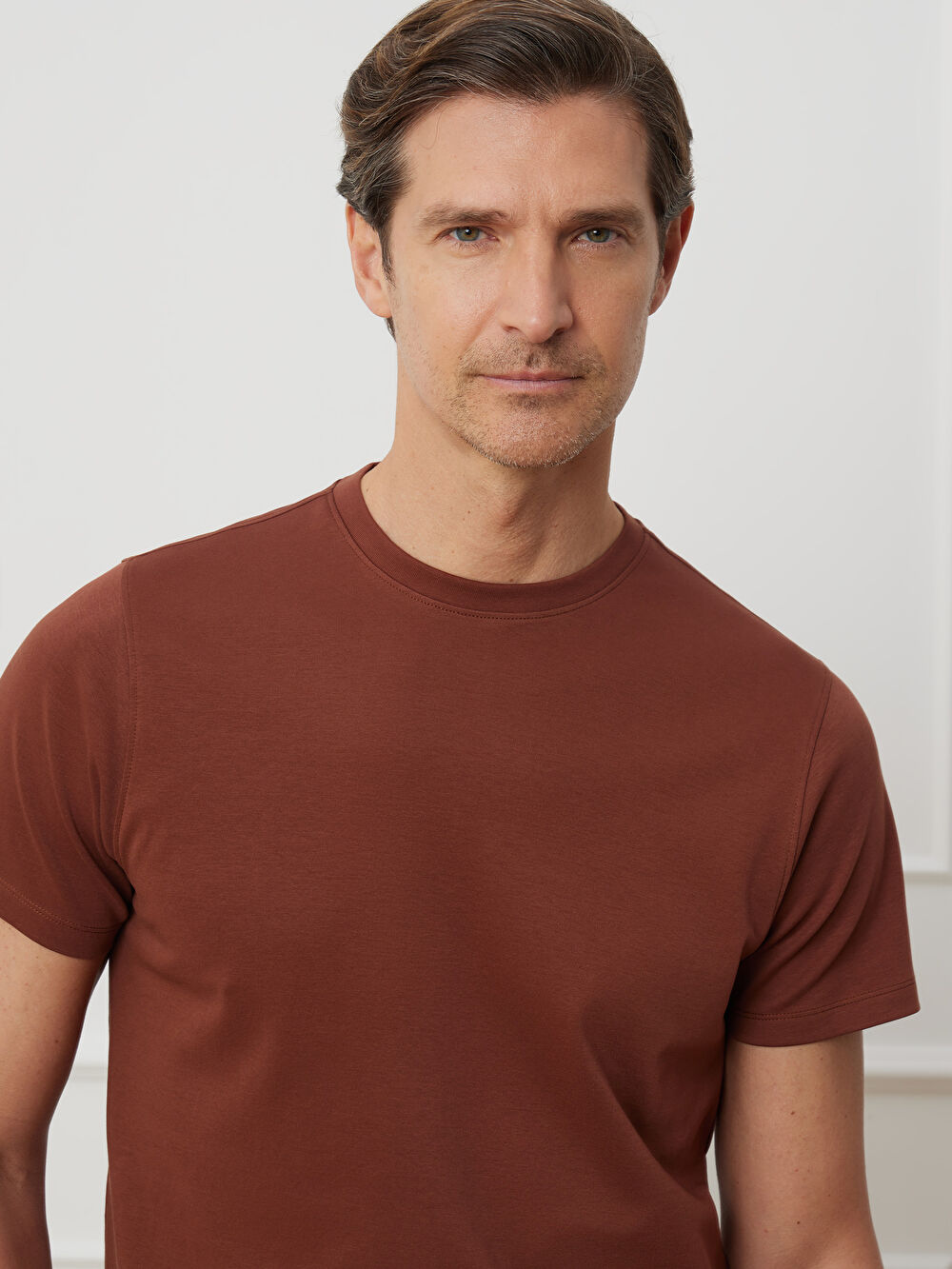 BRĄZOWY T-SHIRT TOMSONN - 5