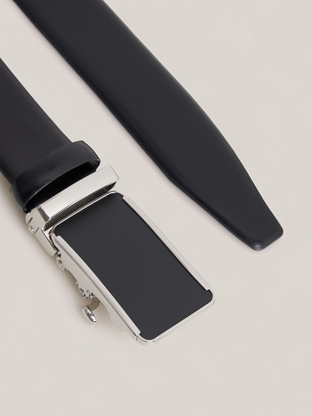 CZARNY PASEK NEWSON - 4