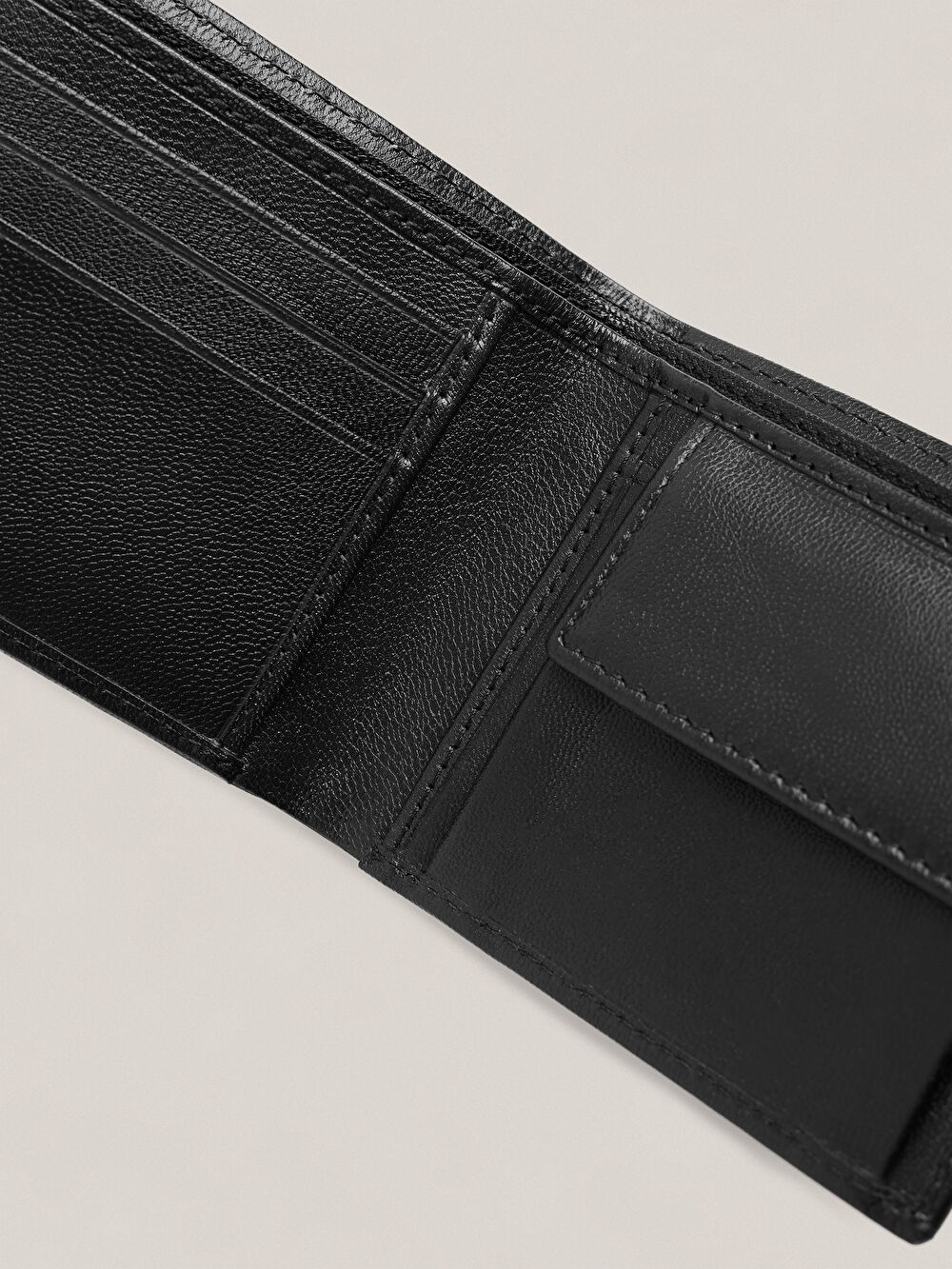 CZARNY PORTFEL HOLDWIG - 2