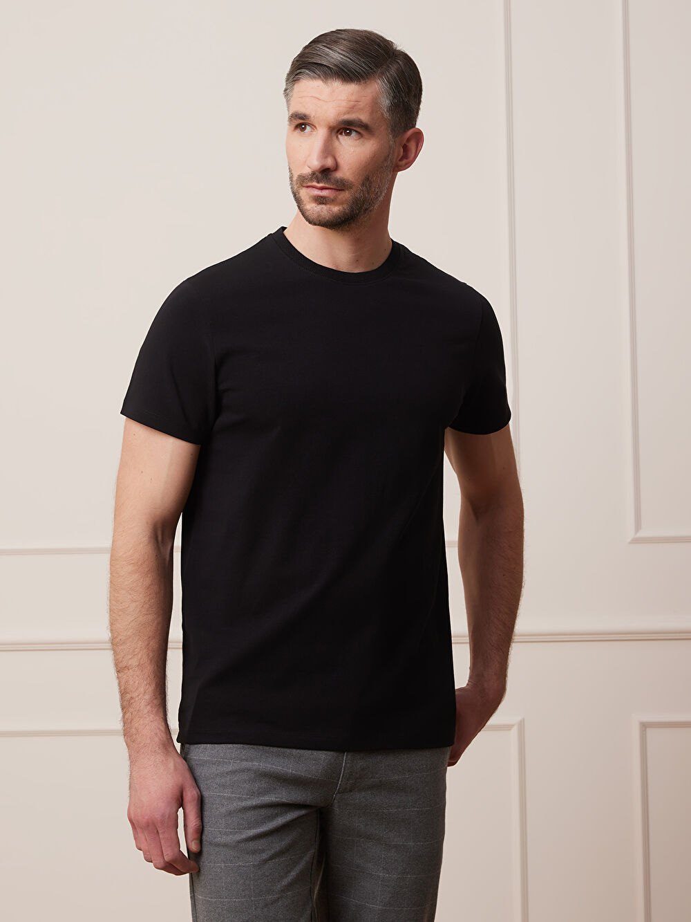 CZARNY T-SHIRT DOVENBY - 4