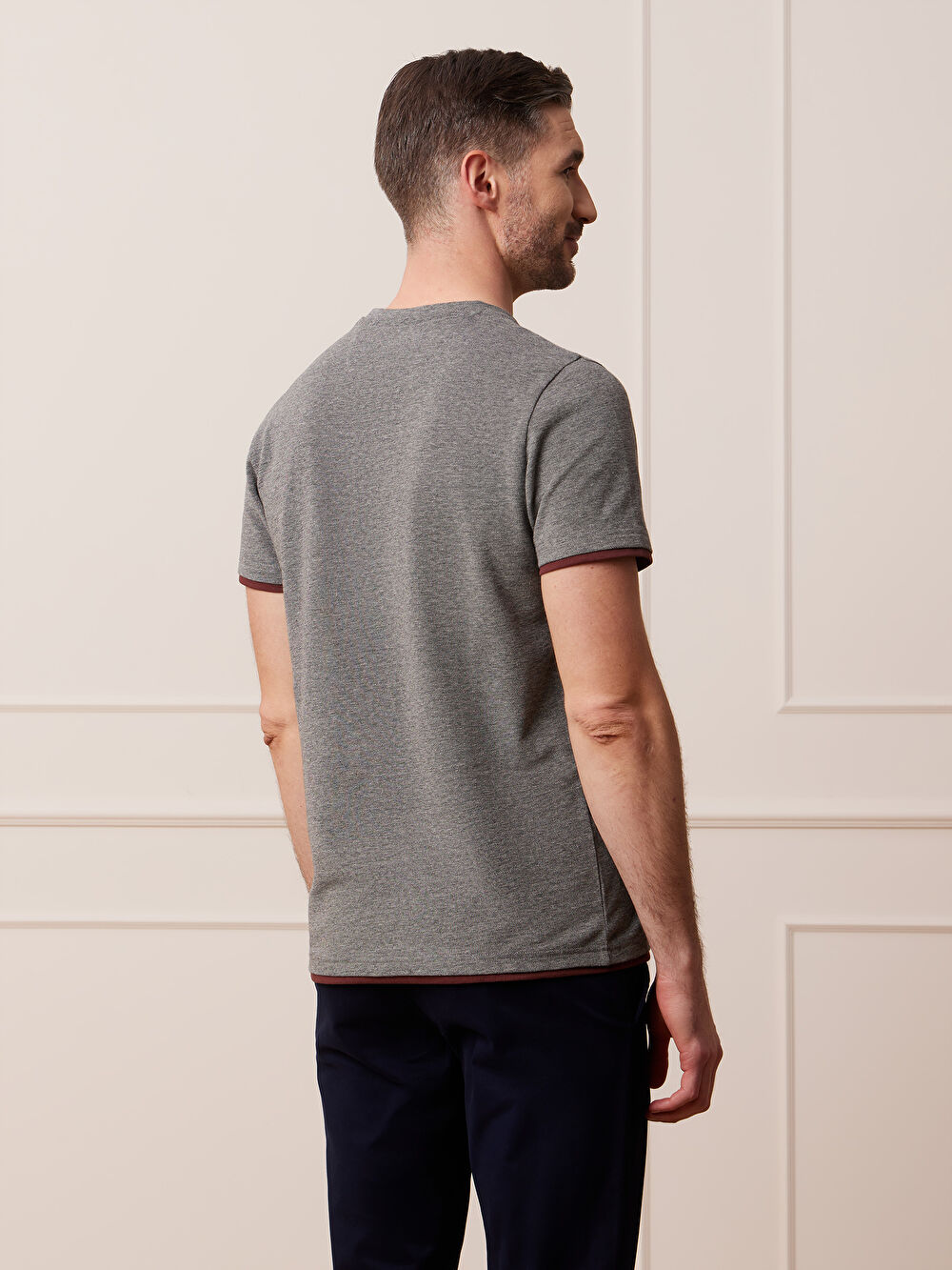 CZARNY T-SHIRT MOCKTREE - 7