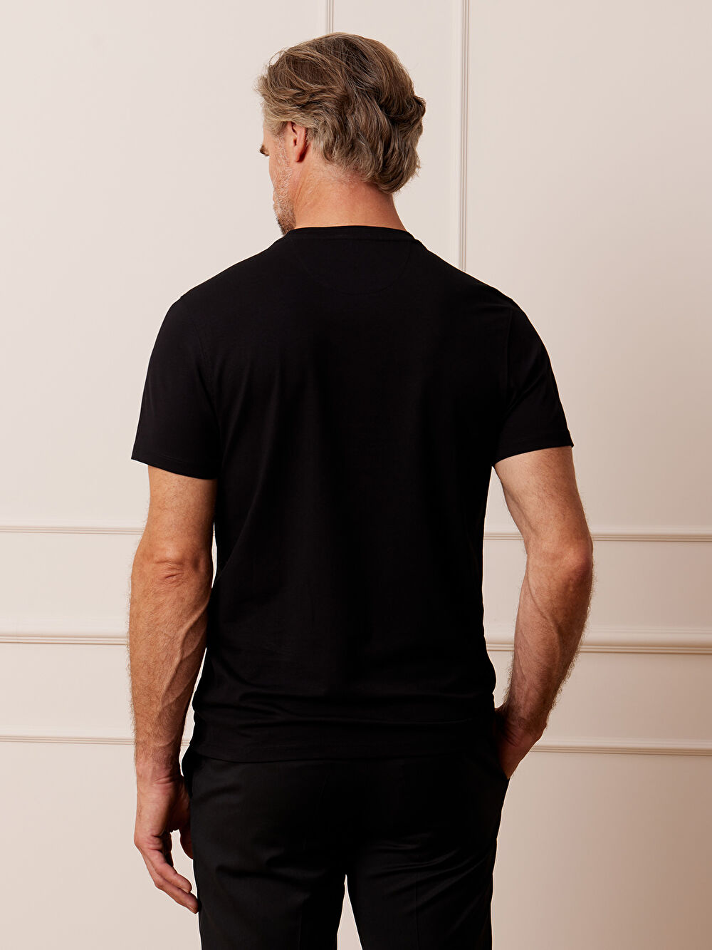CZARNY T-SHIRT MALCZEWSKI - 5