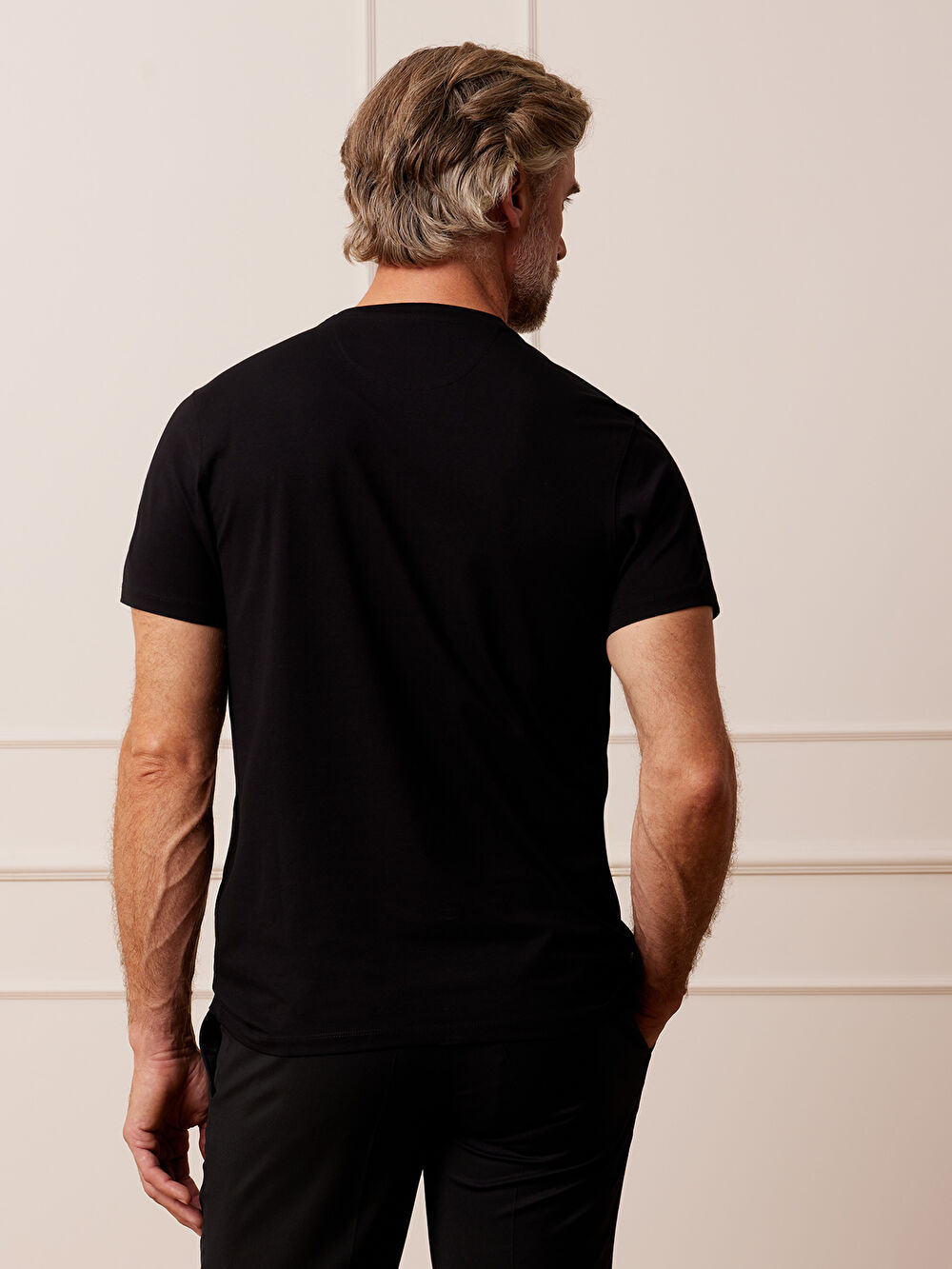 CZARNY T-SHIRT MALCZEWSKI - 5