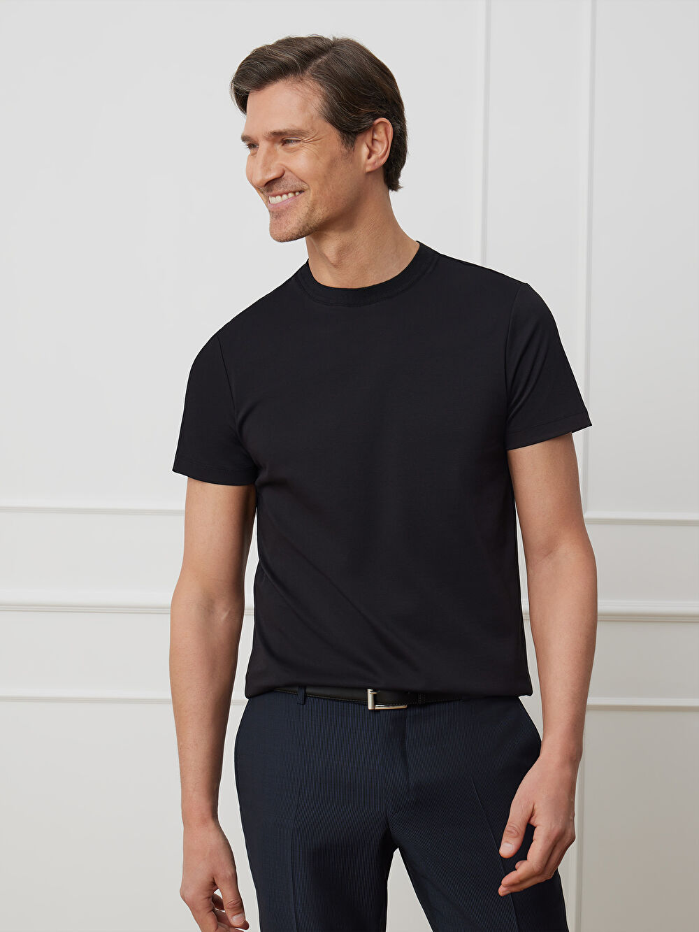 CZARNY T-SHIRT PONATROM