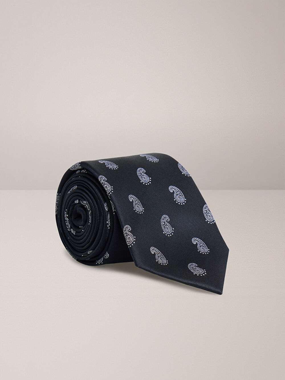 ZESTAW KRAWAT POSZETKA I SKARPETY - 3