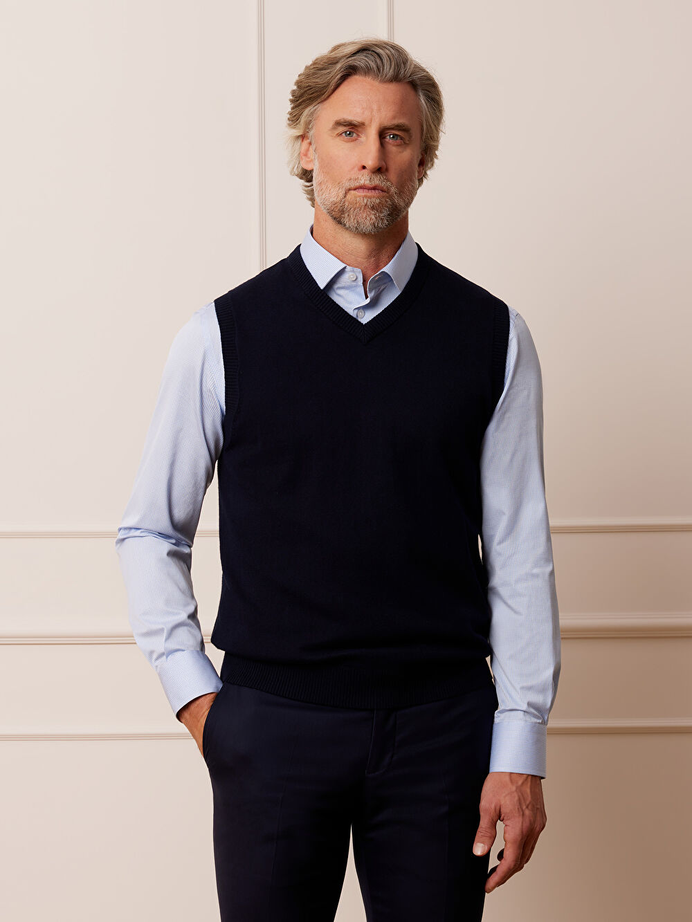 GRANATOWY BEZRĘKAWNIK ALVA - 4