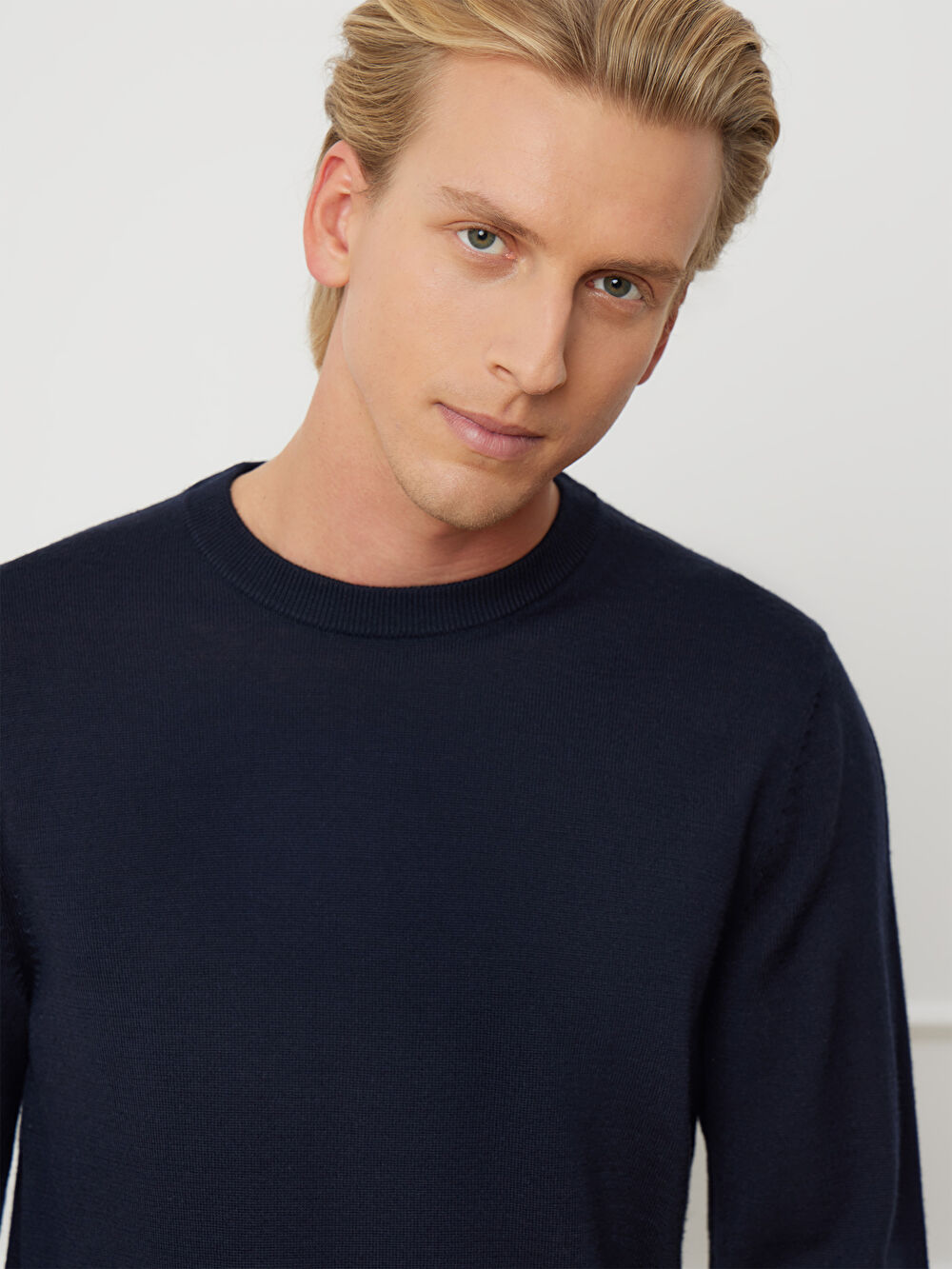 GRANATOWY SWETER CROXTON - 5