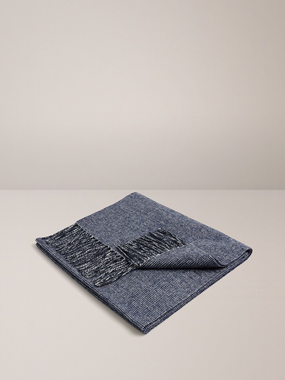 GRANATOWY SZAL WIFNEY - 3