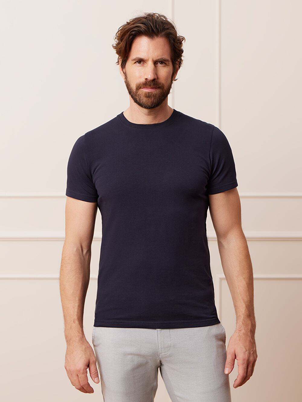 GRANATOWY T-SHIRT NEUK