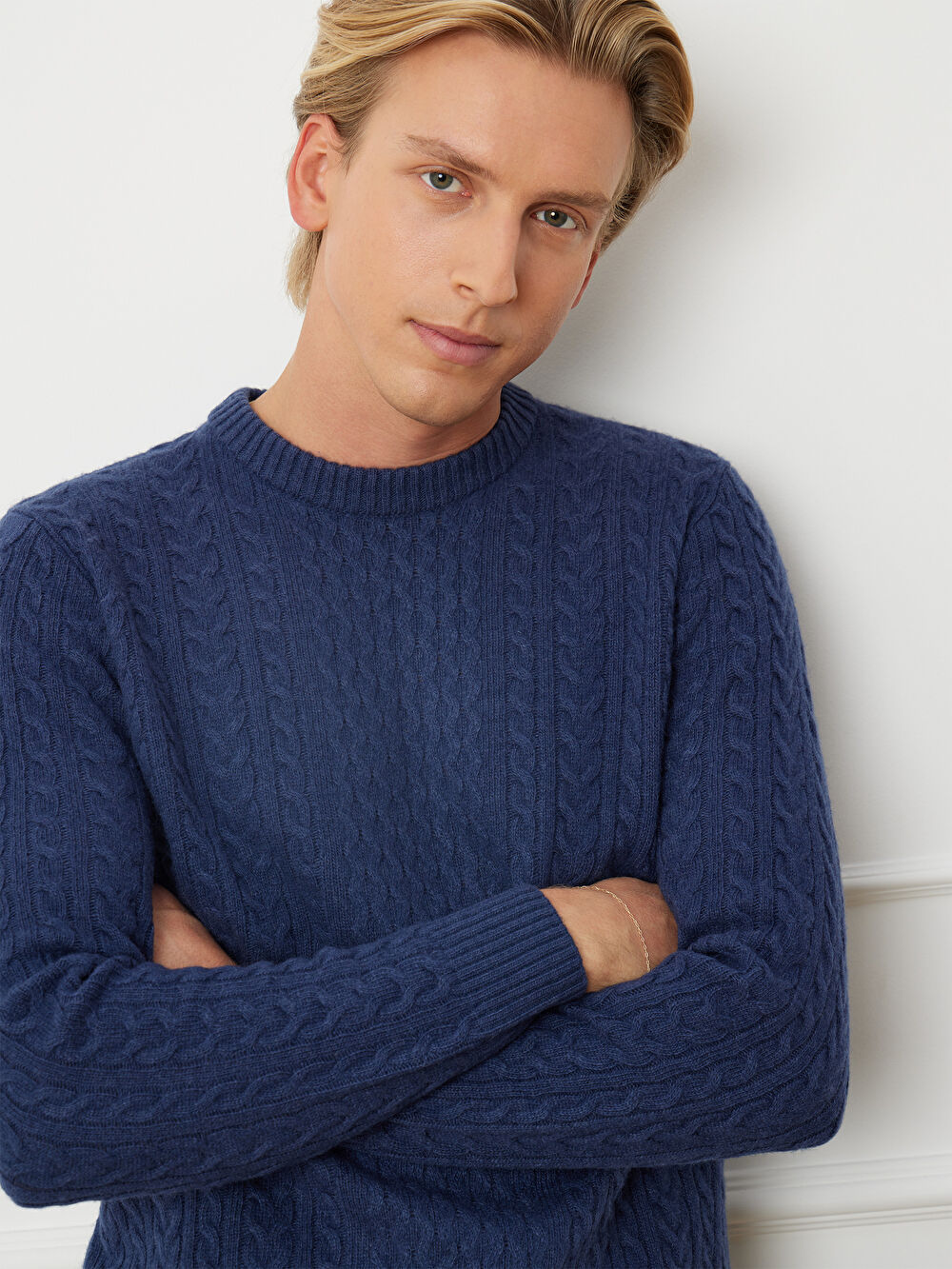 NIEBIESKI SWETER CALIENTE - 5