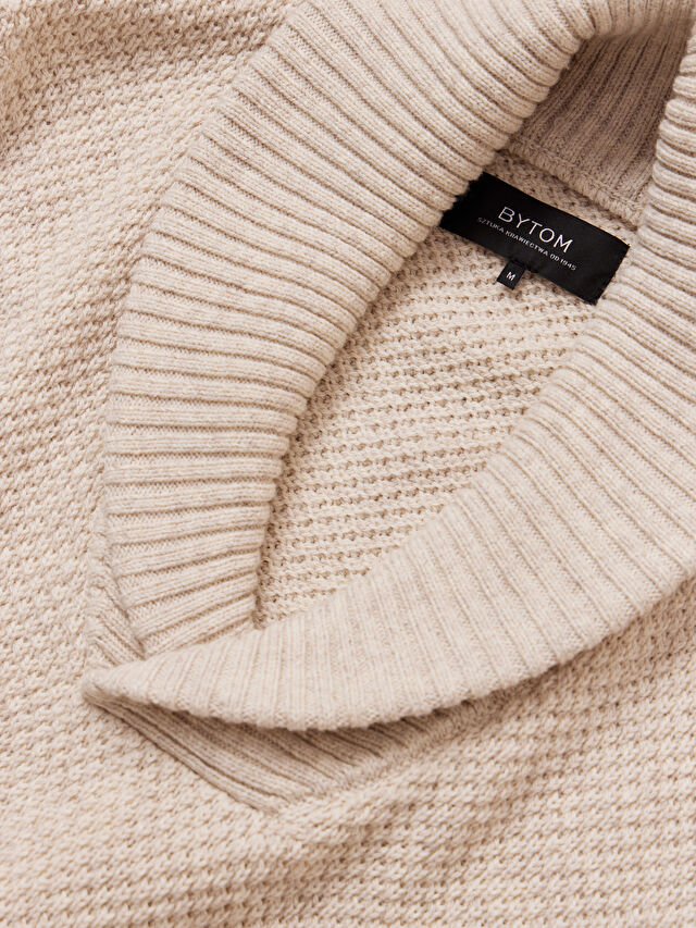 BEŻOWY SWETER CAMDEN