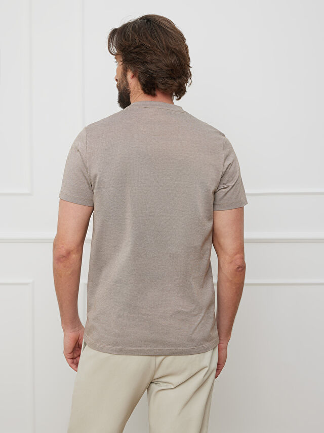 BEŻOWE T-SHIRT DOVER