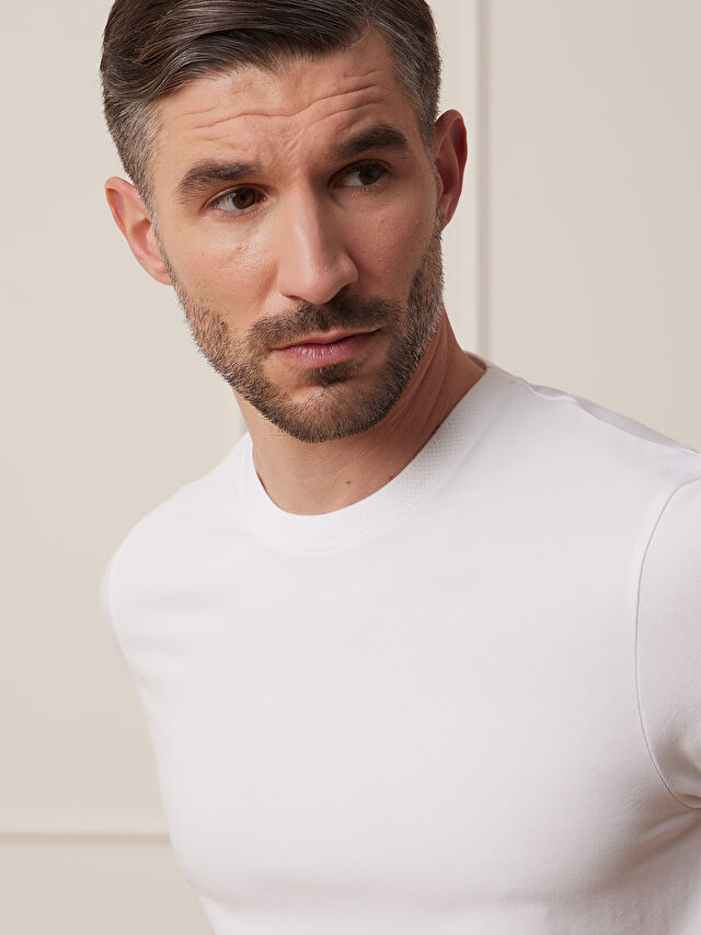 BIAŁY T-SHIRT DOVENBY