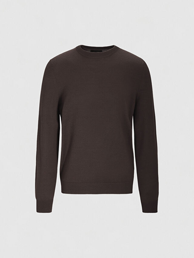 BRĄZOWY SWETER CROXTON