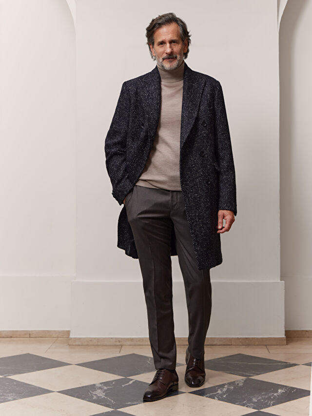 CZARNY DWURZĘDOWY PŁASZCZ