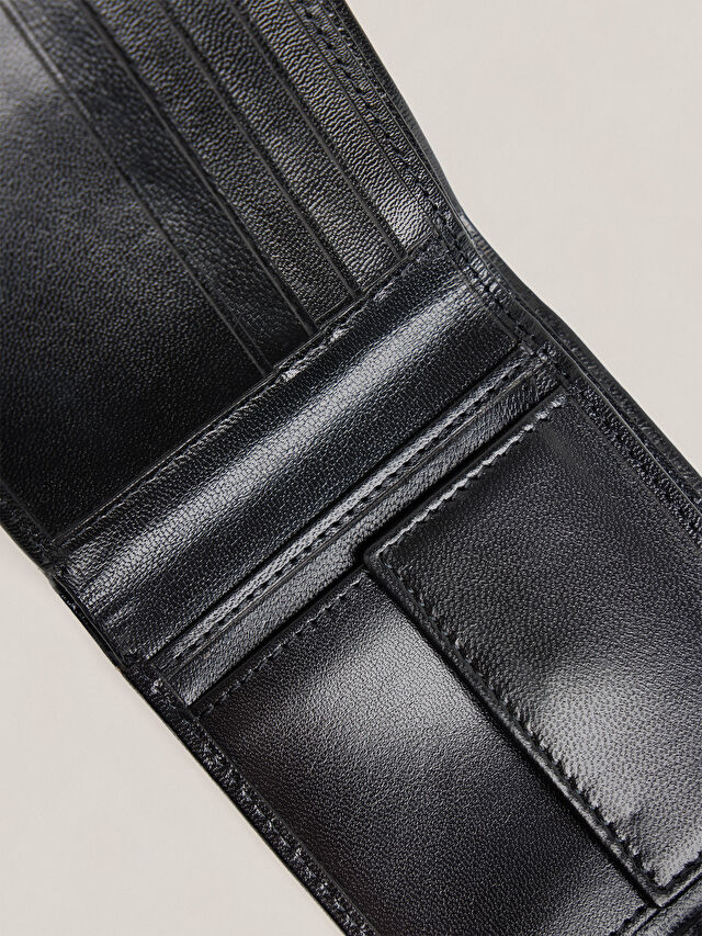 CZARNY PORTFEL PORTSOF