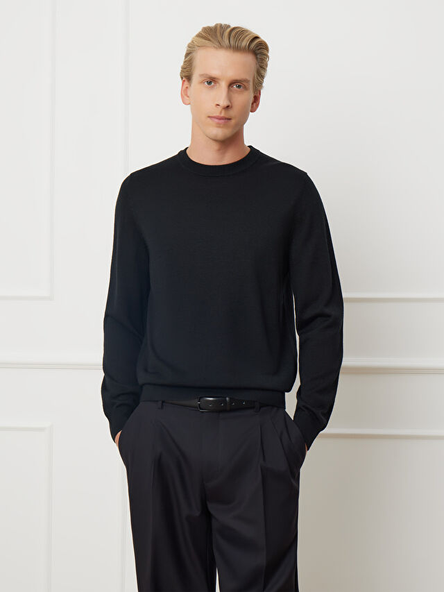 CZARNY SWETER CROXTON