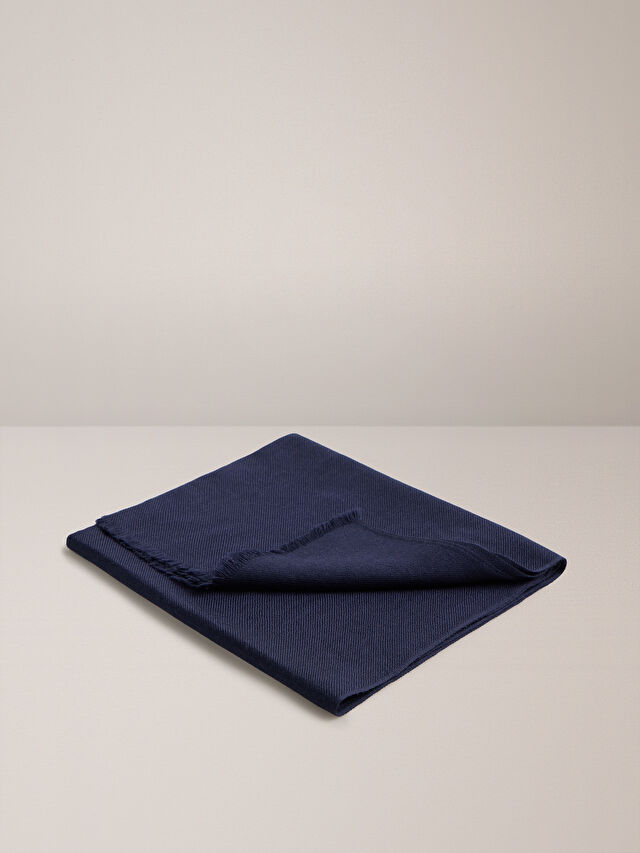 GRANATOWY SZAL HIGFORD