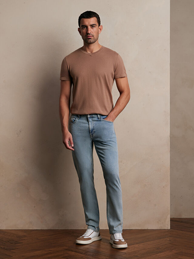 GRANATOWE JEANSY HUTSHI