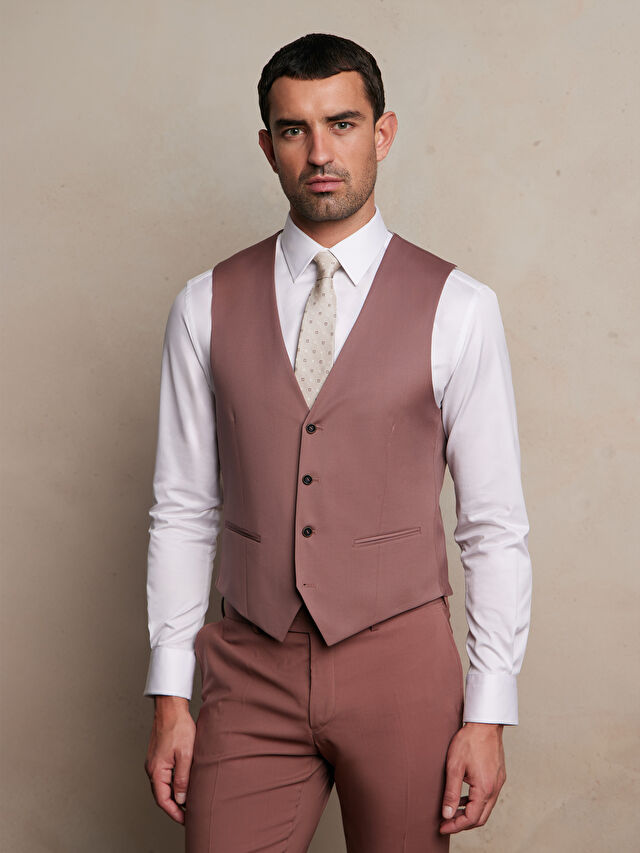 RÓŻOWA KAMIZELKA DO GARNITURU - MIKSUJ I ŁĄCZ