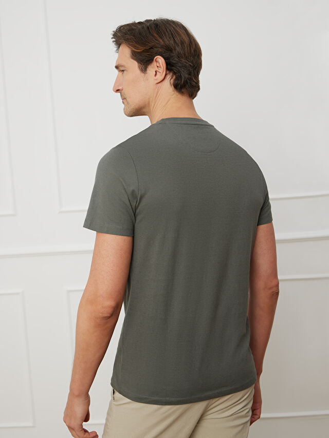 KHAKI T-SHIRT LYDDEN