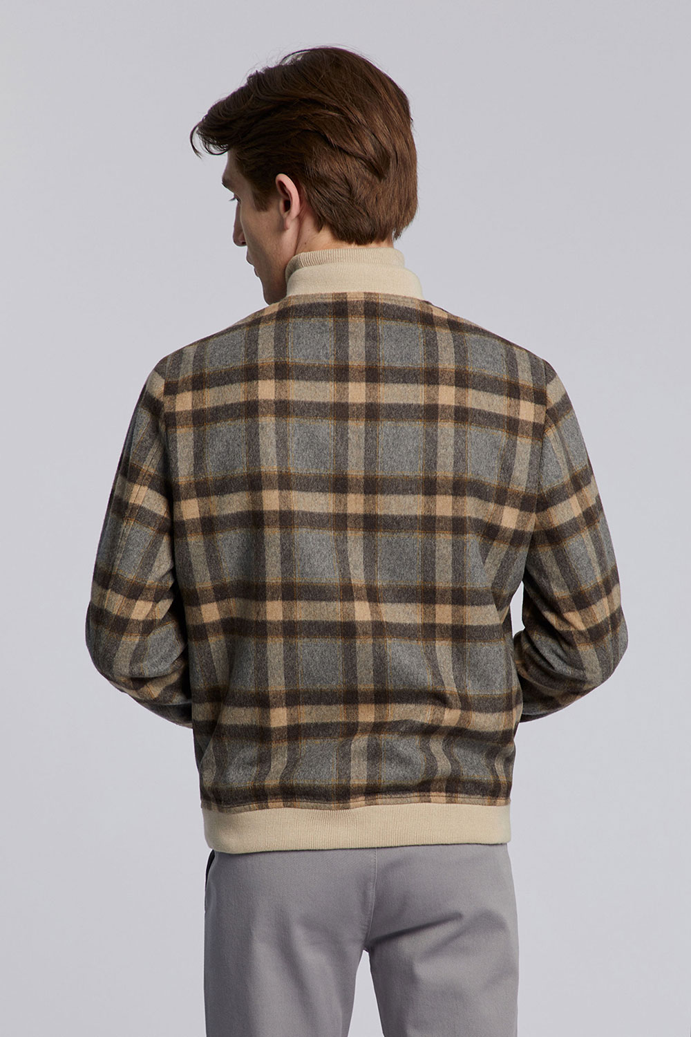 18-BB5663000SB944WI1523_front_3 SG